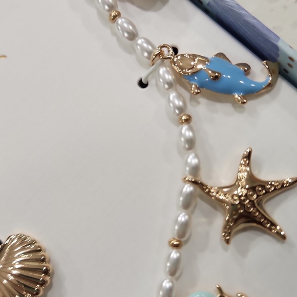 🔹️Piper K🔹️ gorgeous nautical charm 16" Sea necklace Sheahorse Star Shells ✨🦀 - Picture 5 of 7